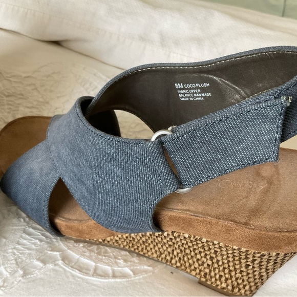 Denim look Sandals - gently worn - Picture 4 of 6